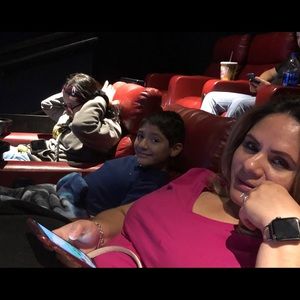 Meet your Posher, Alejandra